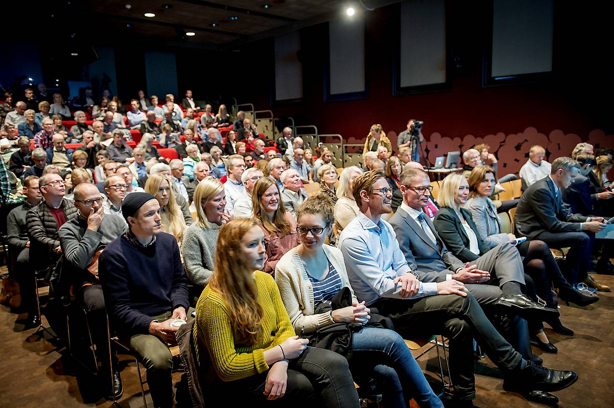 Debattmøte