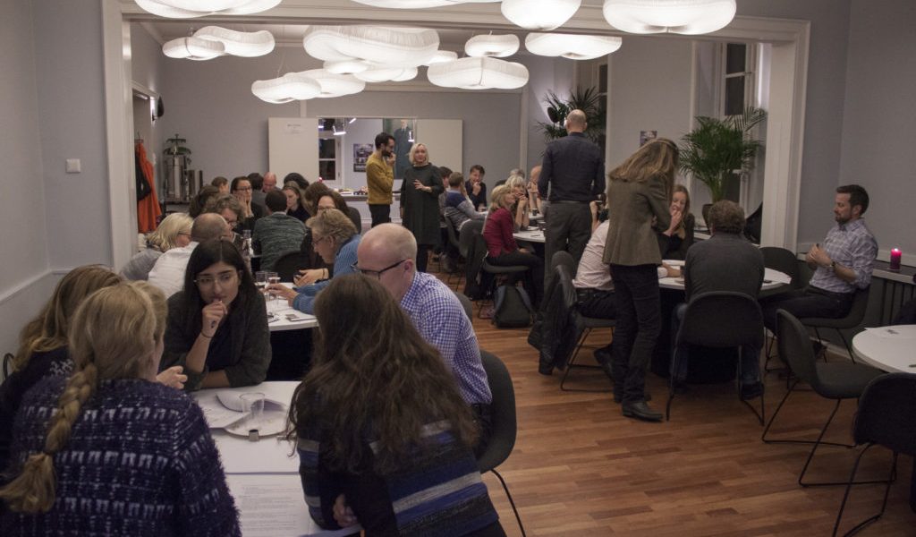 Debattskolen er et kveldskurs i debatt. Kurset holdes midt i Oslo sentrum.